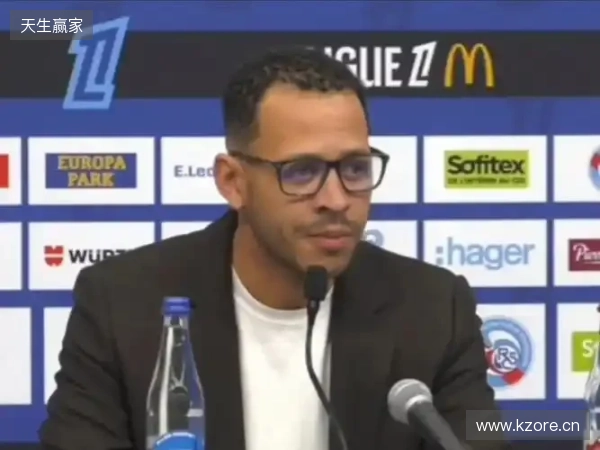 有风度，罗塞尼尔在切尔西首场发布会前与在场所有记者一一握手